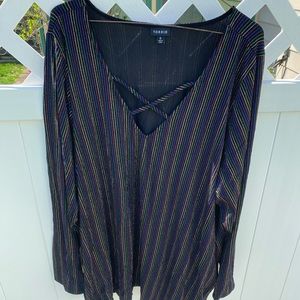 Women’s long sleeve party top.